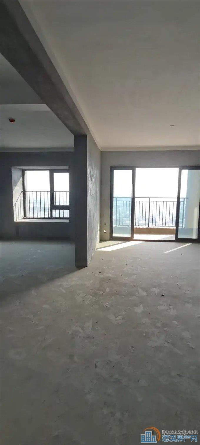 急卖 阳光城翡丽湾 毛坯116平方69万