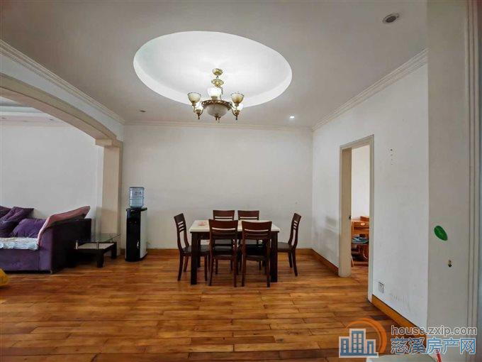 金南小区4楼90平两室精装直接房源钥匙在