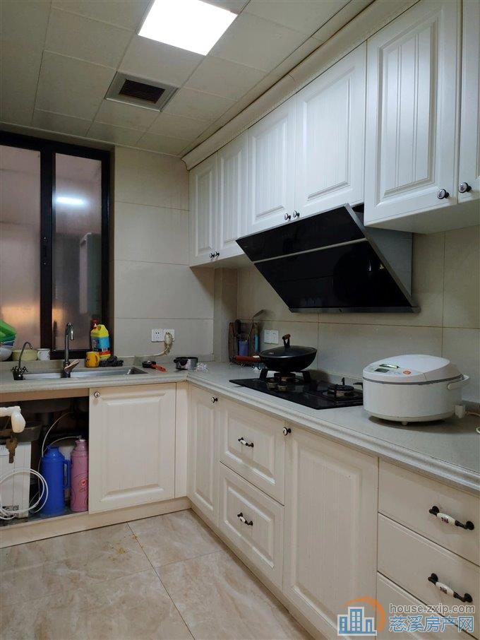 绿城诚园110平精装修155万