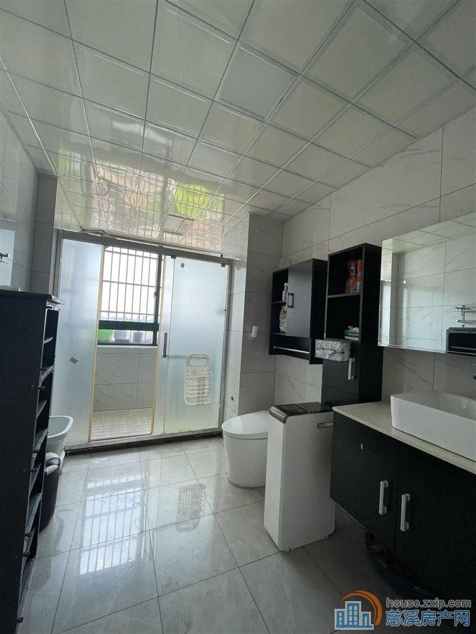 绿德家园143平138万精装修