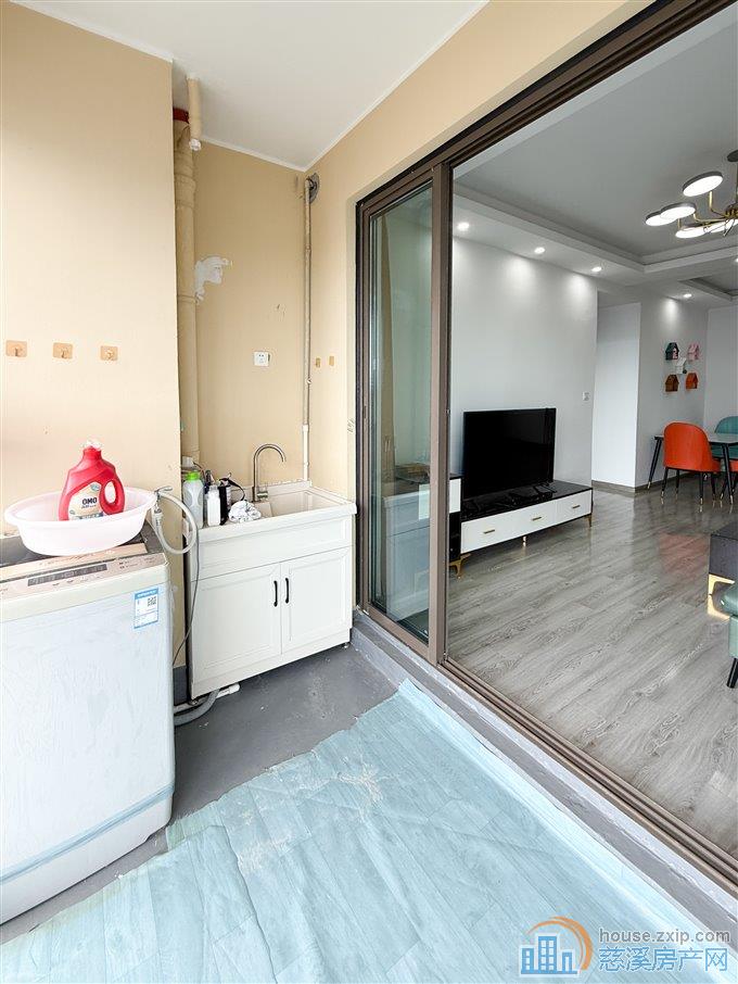 悦华府108平141万黄金楼层精装修