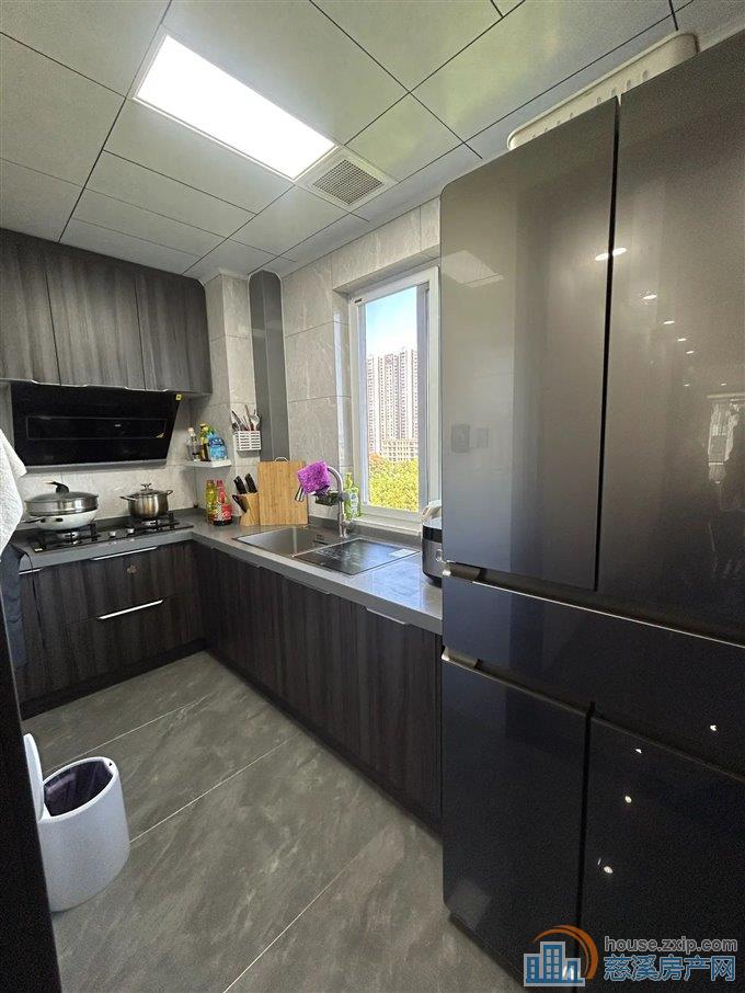 金仕华庭 精装 123平方黄金楼层无在读