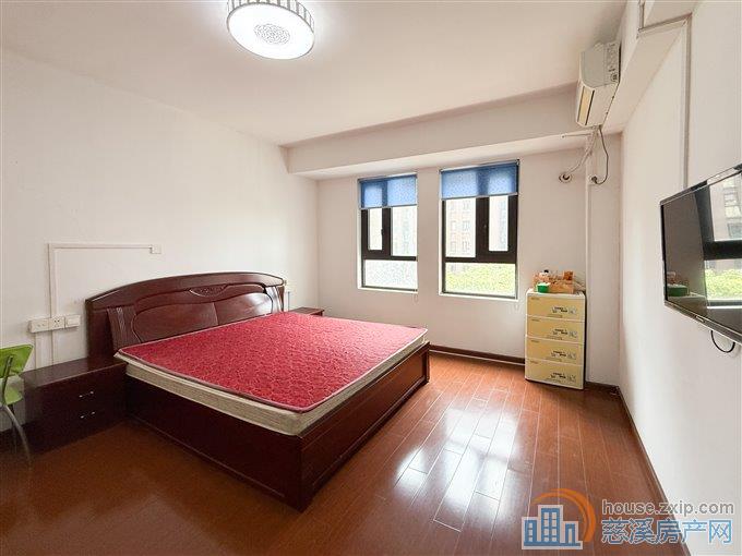 橡树湾 128平 205万