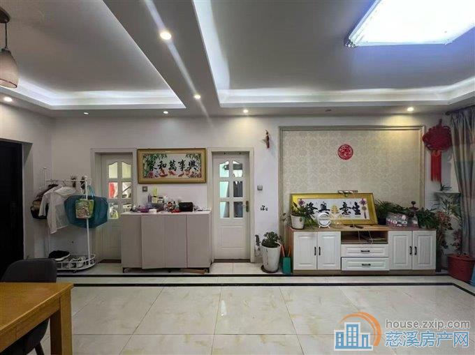 新潮塘南苑洋房好楼层车位储藏间精装