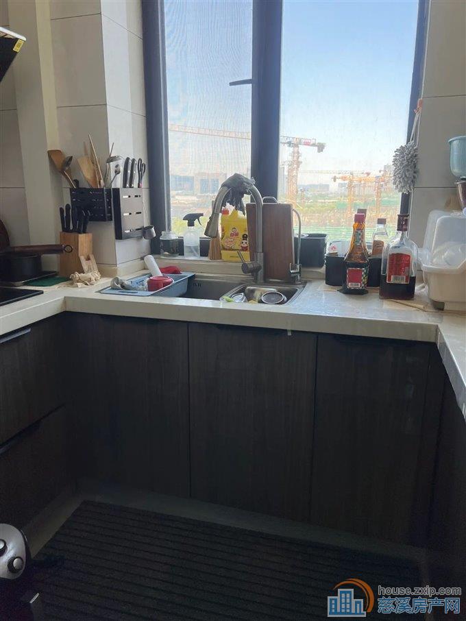 盛泰嘉苑107平精装满五唯一140万