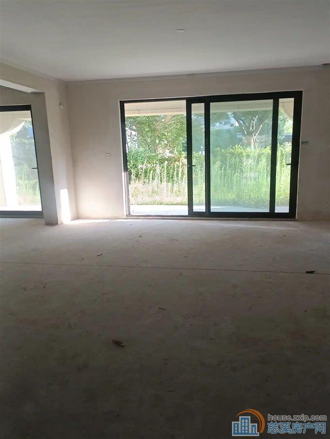 稀缺 湖心半岛  稀缺带花园复地下室洋房