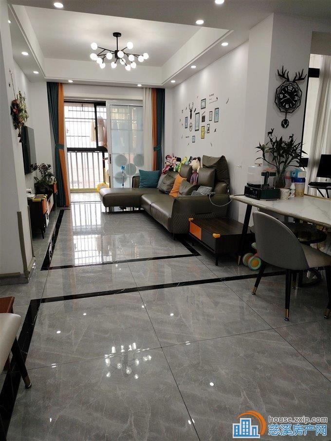 鸣北小区103平129.8万满五唯一车位