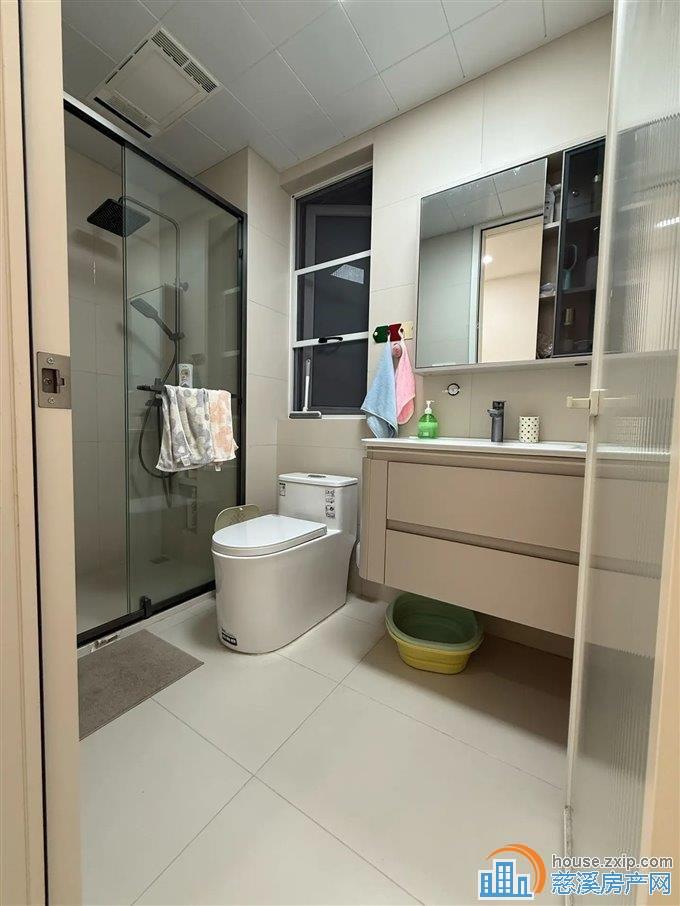 天安盛世臻境 83平全新精装115万