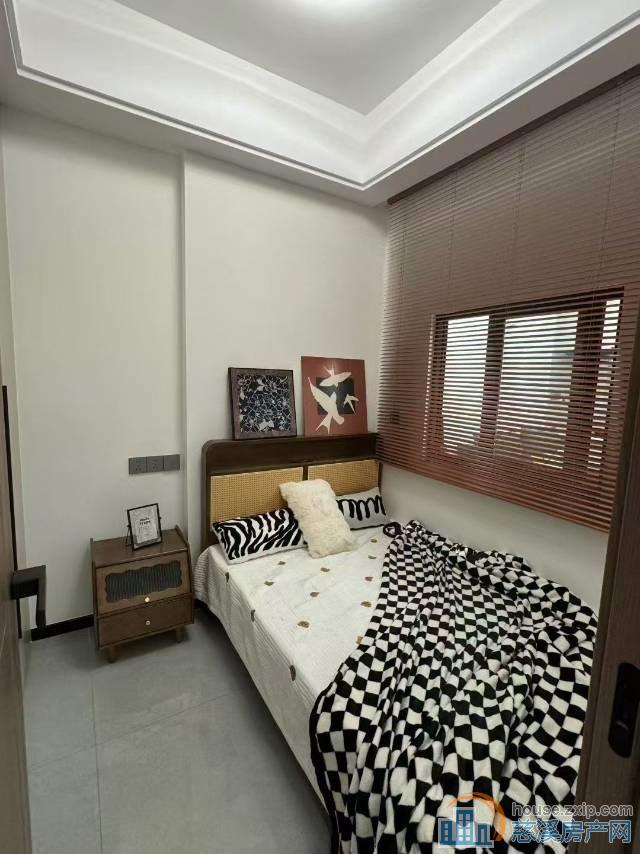 丽晶大厦市中心地段豪装62平76.8万