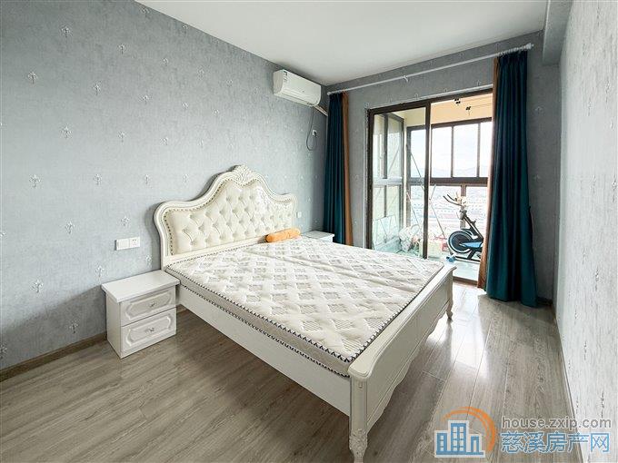 悦华府108平141万黄金楼层精装修