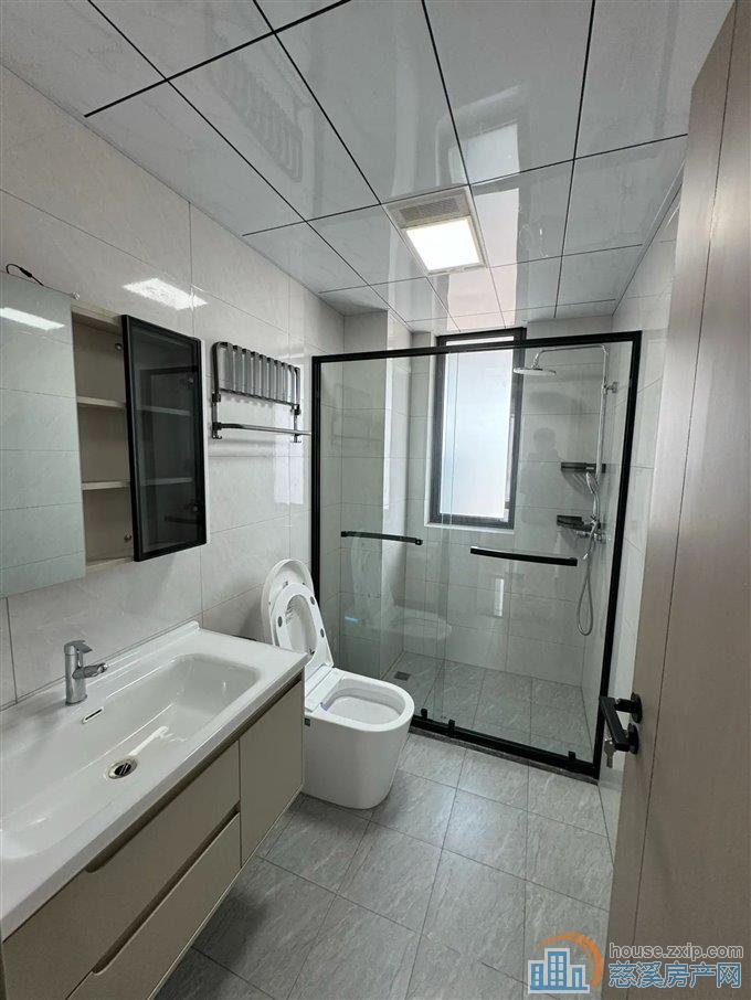 出租卓越湖樾云著花苑143平4500