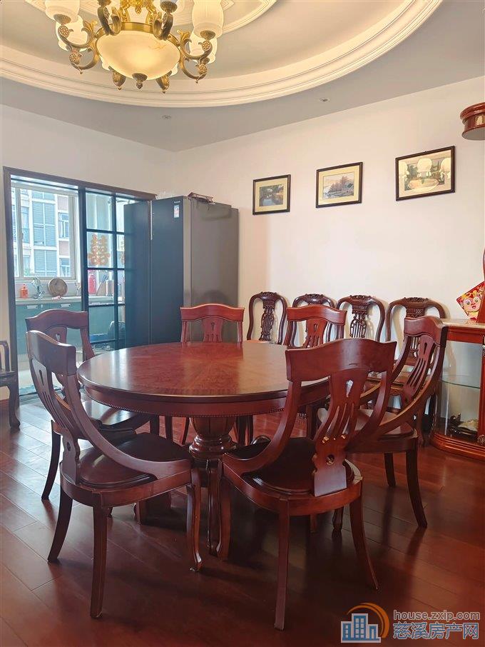 东方明珠 精装197平方205万洋房车位