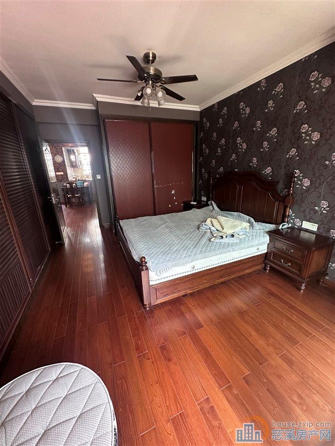 舜韵华庭96平精装58万带大车库26平