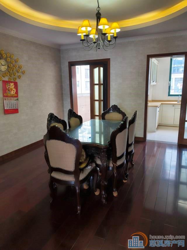 捡漏东方明珠总高7楼洋房带车位储藏间