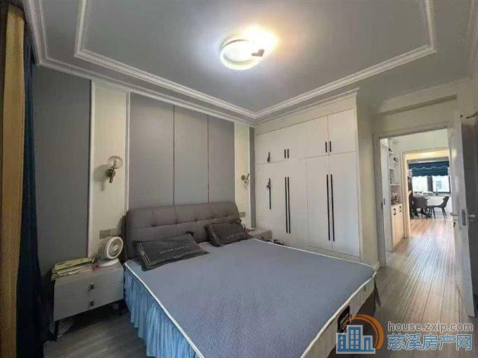 海铂中心朝北60平47.5万