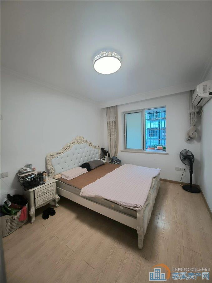 城东新村64平115万上林书包