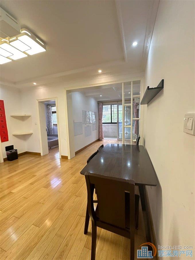 孙塘新村82.5平 112万 精装