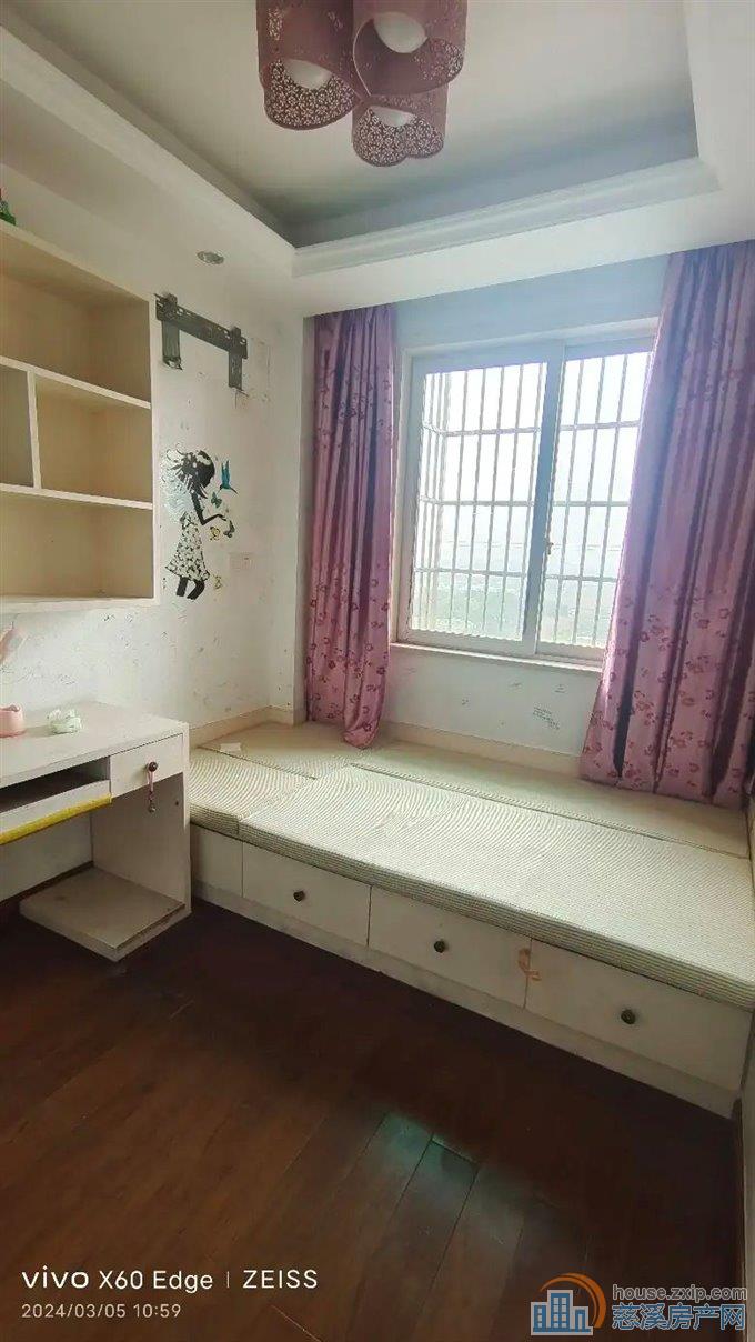 星光家园二期 精装108平方电梯房带车位