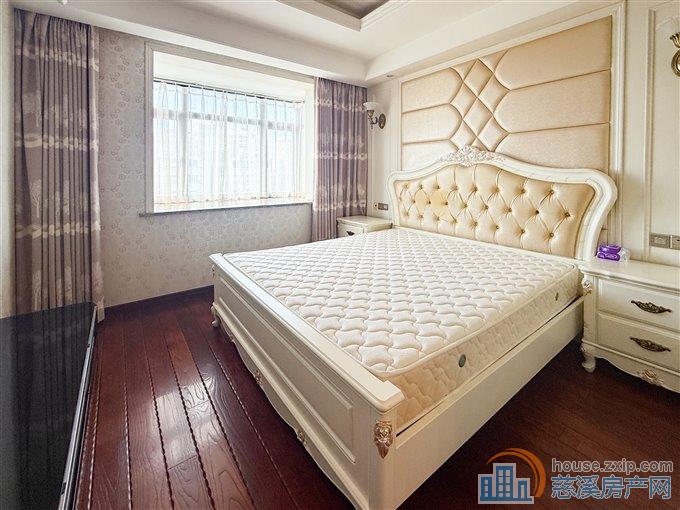 美华银桂苑128平165万送车位