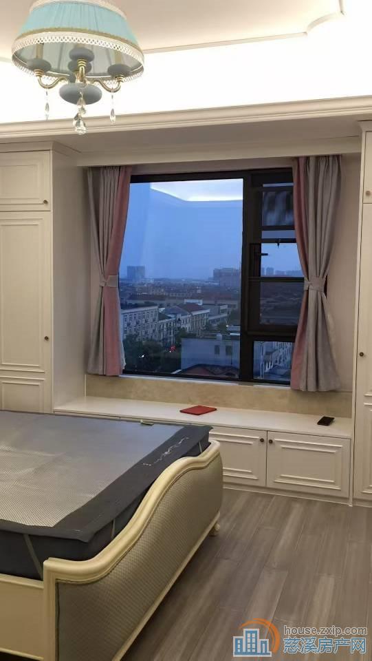 周巷银亿上府上品轩128平豪装148万