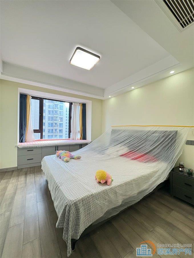 中海湖心半岛 黄金楼层 101平196万