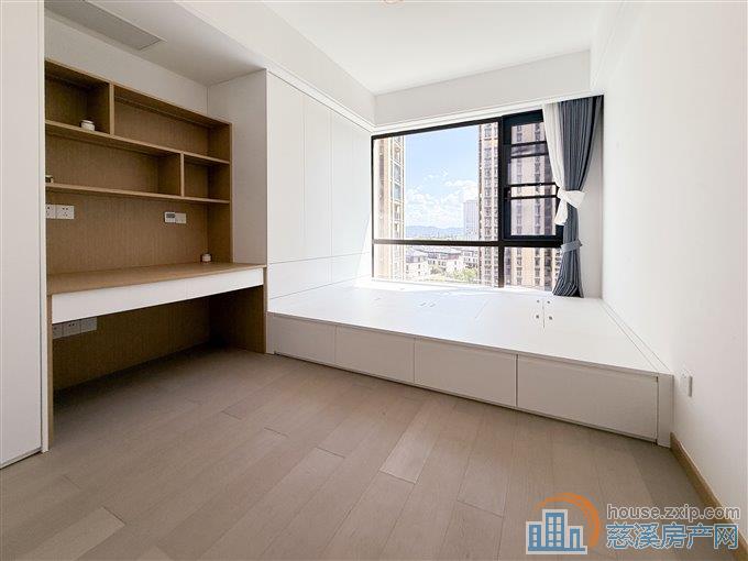 江景苑240平改善户型 独家 双车位