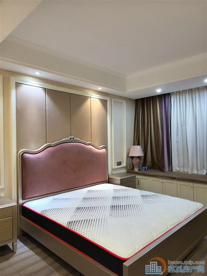 盛泰嘉苑121平182万豪装拎包入住