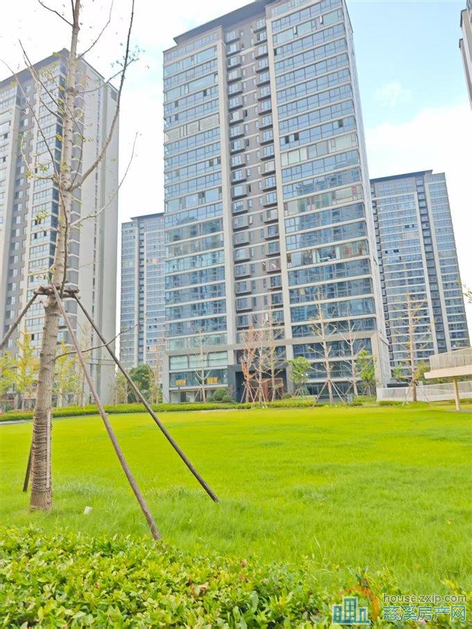 紫阙台带车位一口价185万直接房源钥匙在