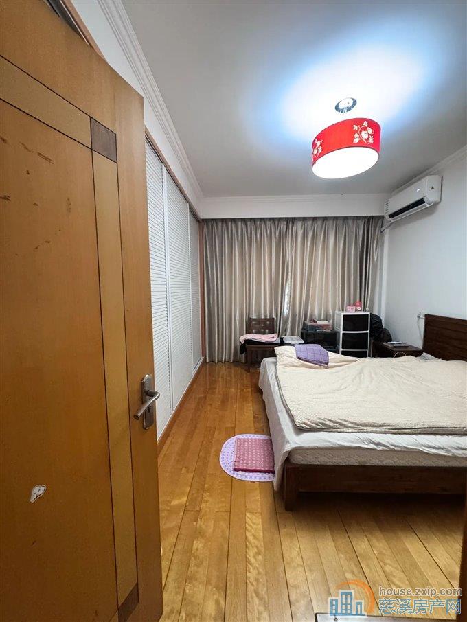 孙塘新村187平139.8万带车库