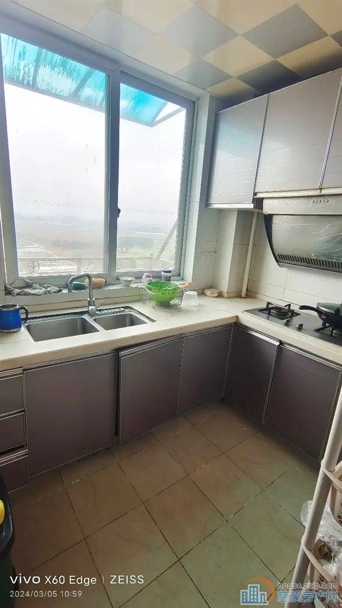 星光家园二期  精装 108平方 送车位