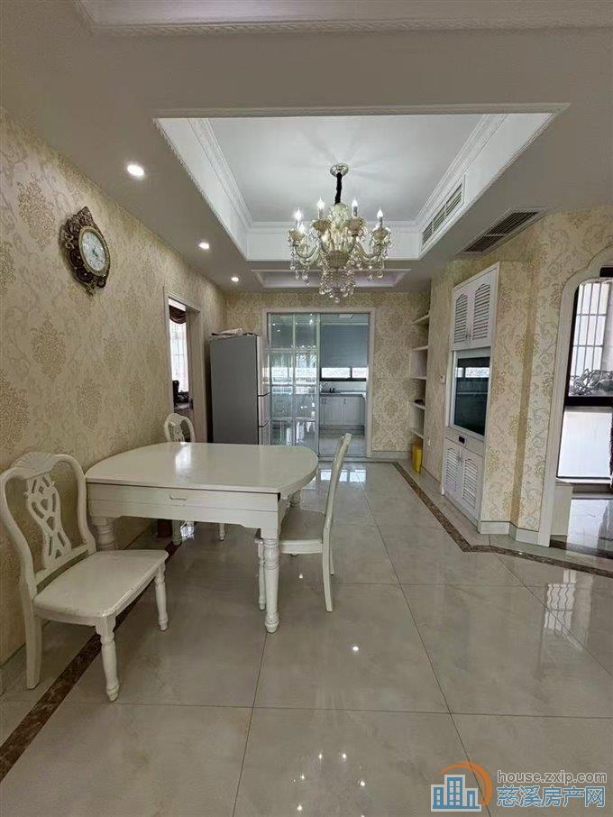 天赐家园137平精装楼层位置好148万