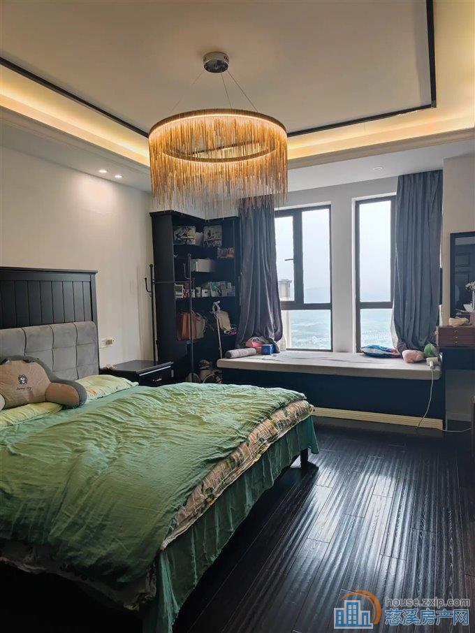 出售保利慈悦湾花苑131平132.8万