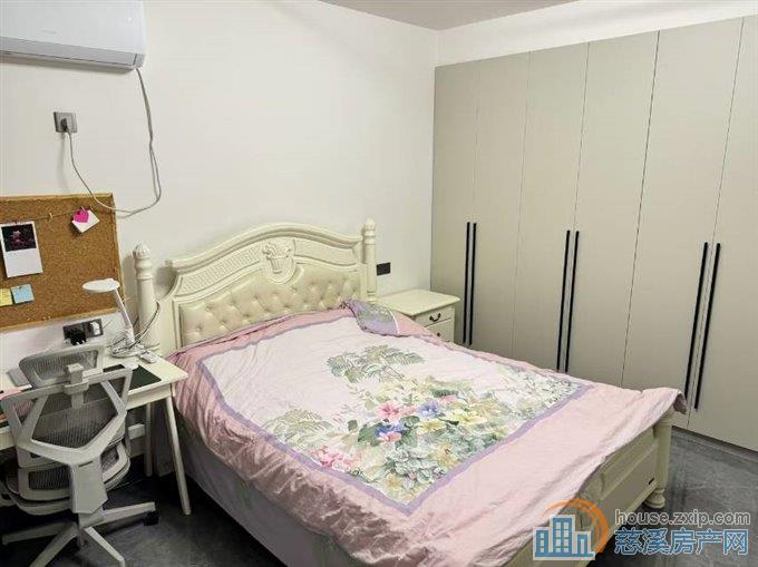 芳满庭中庭位置电梯洋房 127平精装4室