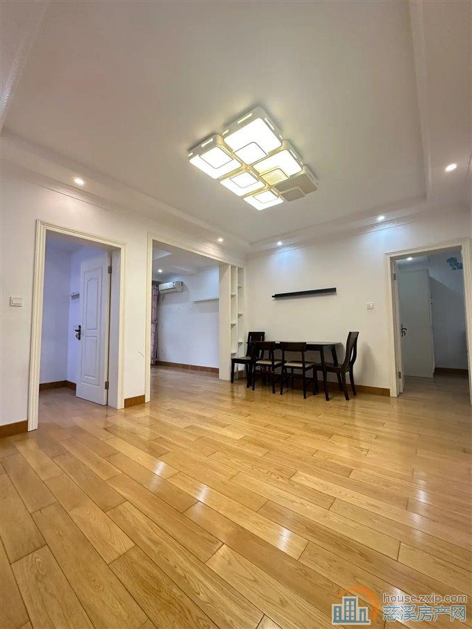 孙塘新村82.5平 112万 精装