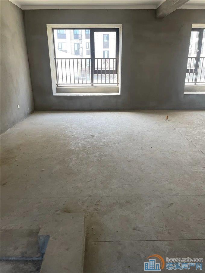 锦尚府 洋房143平方245万带车位