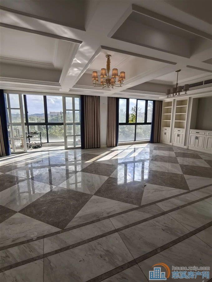 捡漏！星光家园 精装复式 带大车库