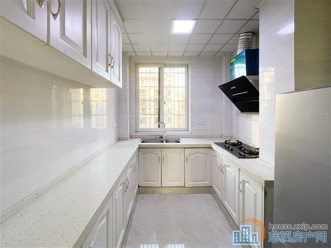 星光家园二期 电梯房 带车位 LW位置