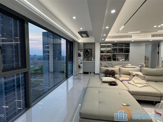 中交玉宸园豪华装修172平350万拎包住