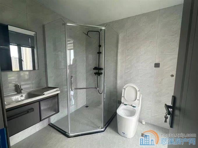 智慧谷52平干净装修自住房初中可读