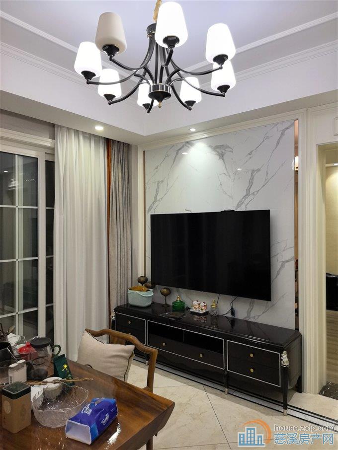 盛泰嘉苑121平182万豪装拎包入住