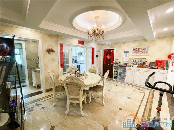 金色港湾小区137平179万电梯洋房