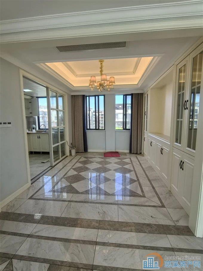 捡漏！星光家园 精装复式 带大车库