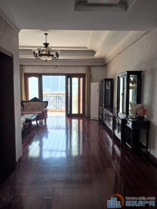 捡漏东方明珠总高7楼洋房带车位储藏间