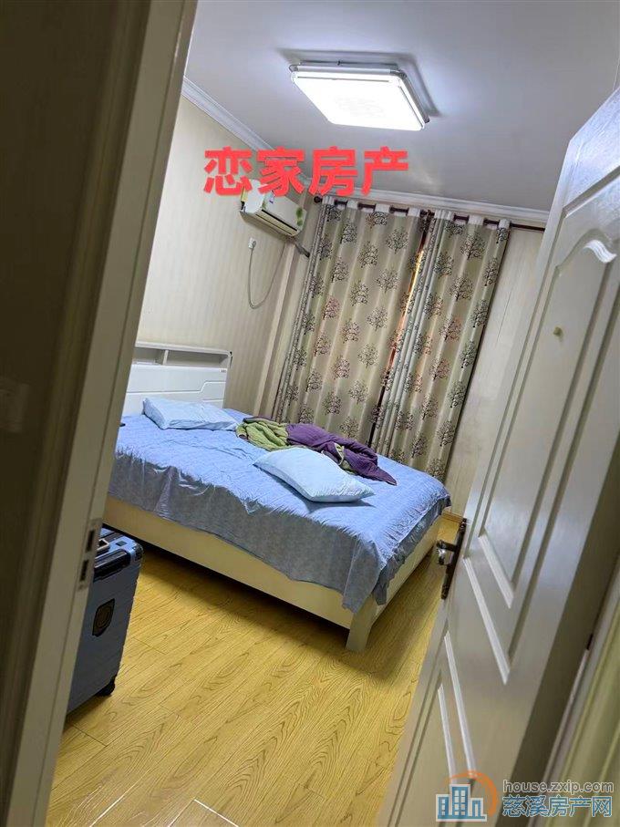 滨海龙湾1楼140平精装三室车库102万