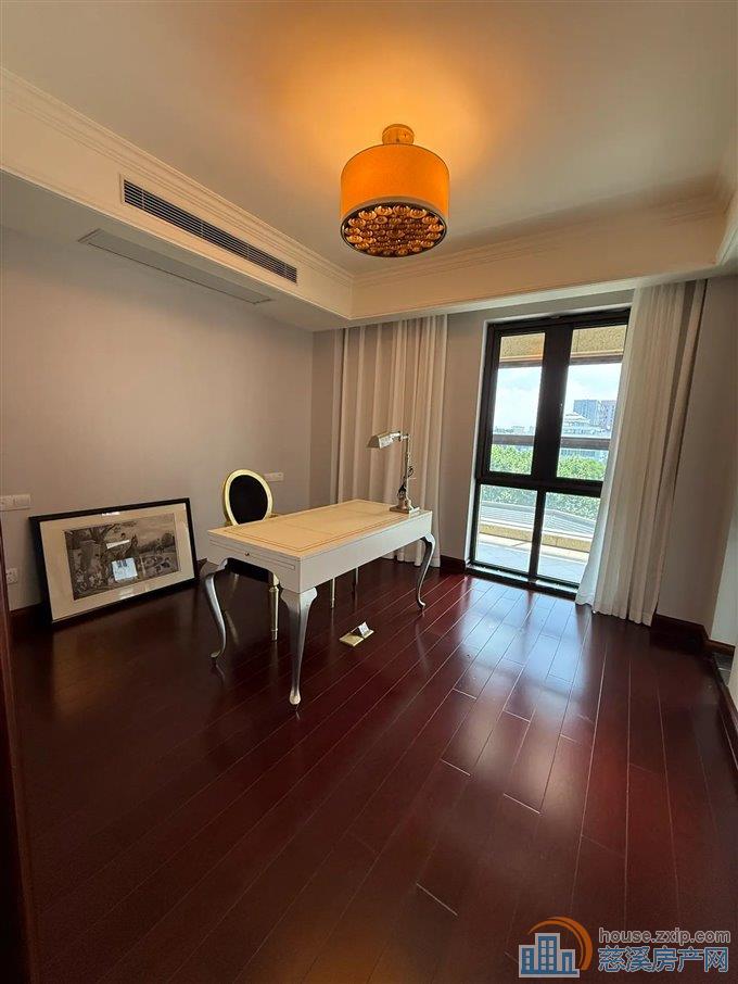 绿城慈园179平精装带车位388万