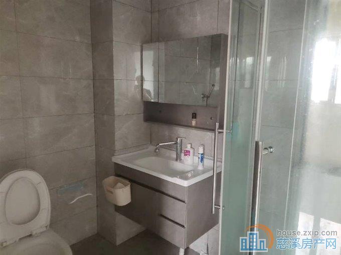 云锦苑58平楼层佳，精装修60万