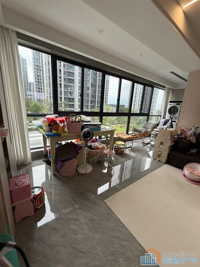 中交玉宸园172平精装修308万