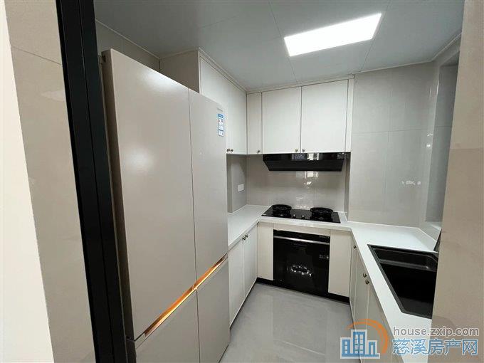 天安浔筑106平方,全新装修168.8万