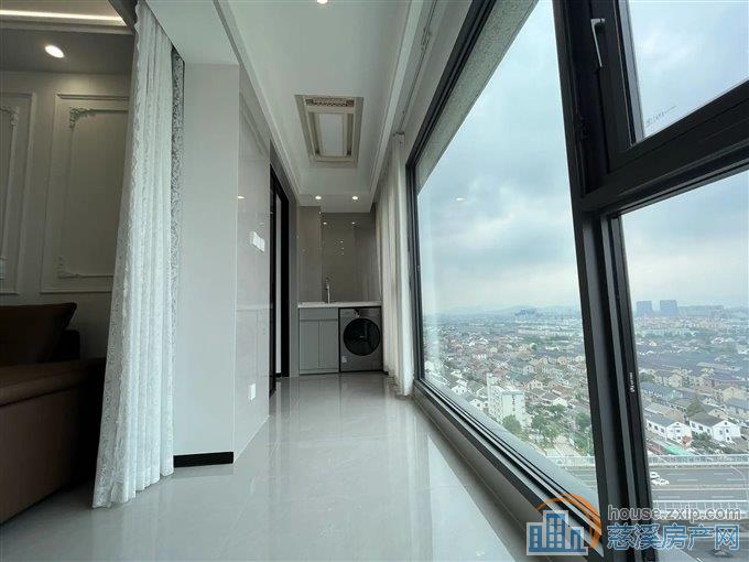 天安浔筑106平方,全新装修168.8万