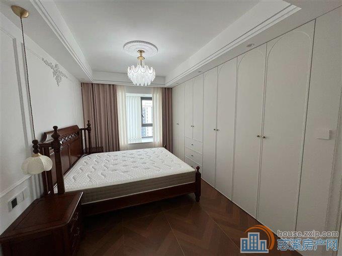 天安浔筑106平方,全新装修168.8万